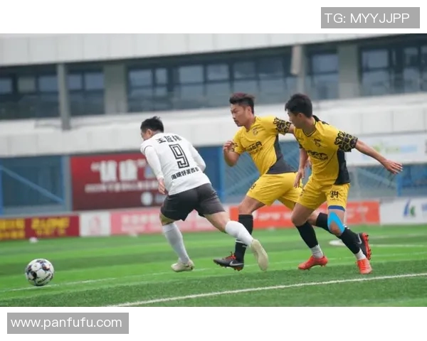 山猫队与华盛顿神秘人激战正酣谁能在这场对决中笑到最后